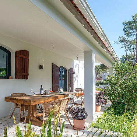 Jade Villa Colares
