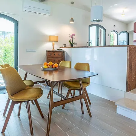 Villa Jade *